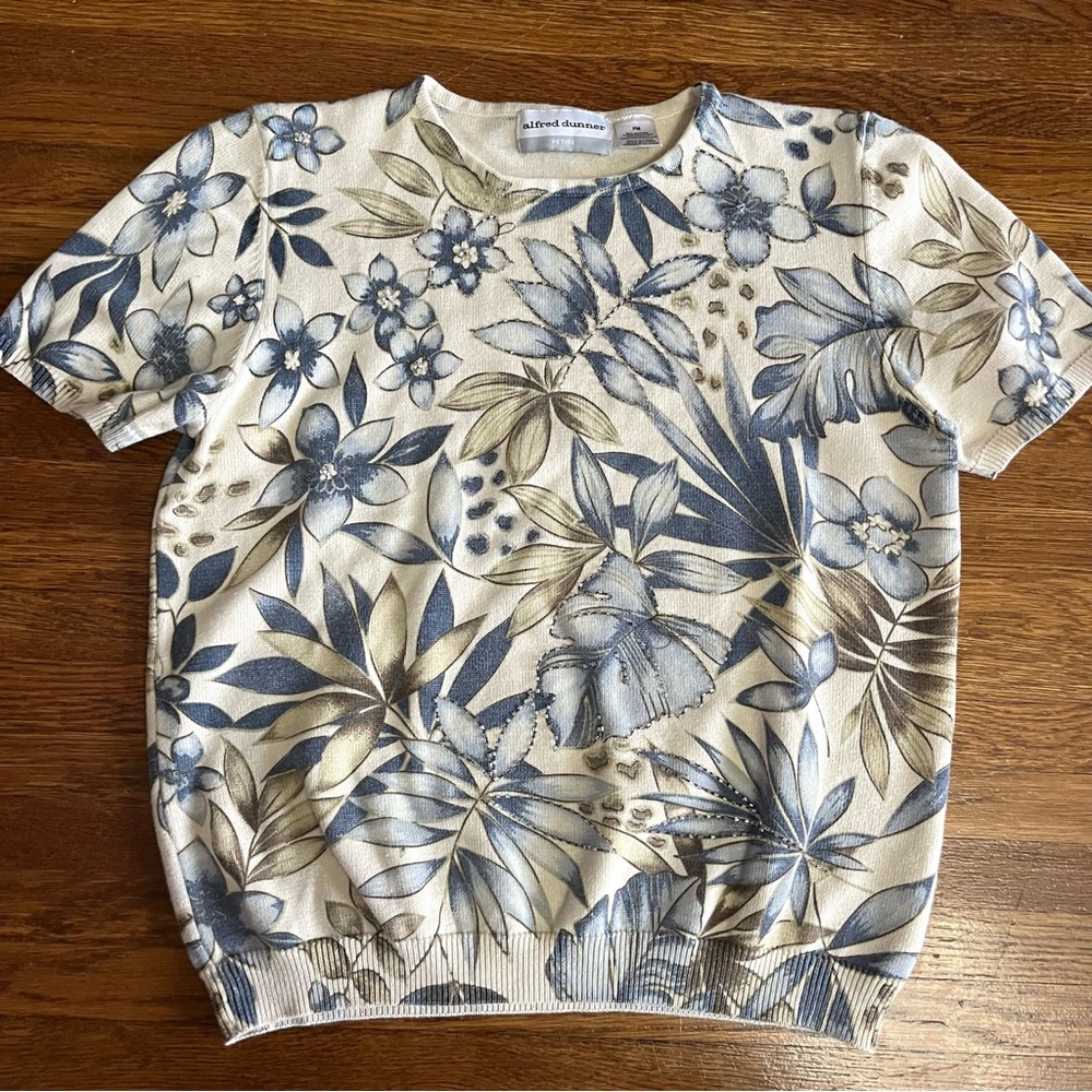 Alfred Dunner top M petite grandma sparkle coastal granny short sleeve blue